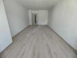 Emlak Dünyasından Altıntepede Satılık 2+1 Arakat Amerikan Mutfak