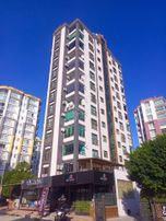 Gürselpaşa'da Havuzlu Site İçerisinde