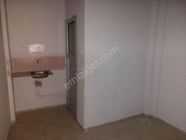 Yeşil Mah.de Meydana Yakın Satılık 40 M2 Satılık Dükkan