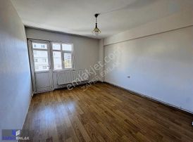 Zafer Emlak'tan Kiralık 3+1 Daire