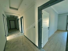 Uytun'dan Ören Bahçelievler'de Havuzlu Sitede Satılık 3+1 Daire