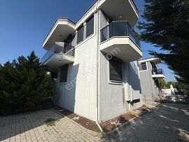 Güzelcamlı Davutlar Arasında Denız Ve Doğa Manzaralıı Villa