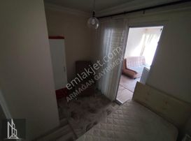 İstiklâl'de Eski 10 Nisan Karakolu Arkası Kiralık 1+1 Apart