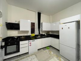 Pınarda Bulvara 2.parsel Havuzlu Site İçerisinde Geniş 3+1