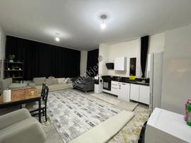 Pınarda Bulvara 2.parsel Havuzlu Site İçerisinde Geniş 3+1