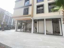Çiğli Ataşehir'de 90m² Boş Dükkan