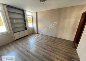 Ergünden Çankayada Asansörlü 2 Oda Satılık Kelepir Ofis