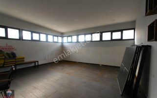 Bayraklı Folkart Karşısı Teraslı Ofis Katı