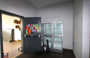 Bayraklı Folkart Karşısı Teraslı Ofis Katı