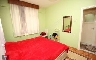 Buca Valı Rahmı Bey Mah Kasaplar Meydanı Heykelde Ünıversıteye Yakın 3+1 Genış Eşyalı Satılık Daıre