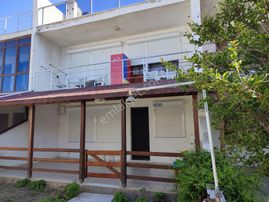 İzmir Gülbahçede Denize Sıfır Yazlik