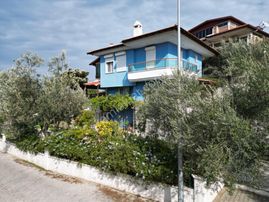 Ayvalık Ali Çetinkayada Denize Yakın Satılık Müstakil Villa