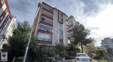 Ana Yola İkinci Sokak! Atakent'te Mükemmel Konumda 3+1 Satılık!