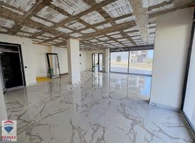 Körfezde Aziz Işık Bulvarına Cephe Kiralık Dükkan Remax Parla