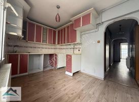 Sidal'dan Süper Konumda Kiralık 3+1 Ara Kat Daire