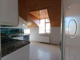 Trend Gayrimenkul'den 3+1 Doğalgazlı Çatı Katı Kiralık Daire