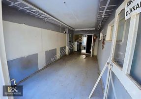 Yeşilyurtta Kiralık Dükkan