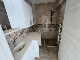 Sıfır 2+1 Zemin Kat Site İçinde