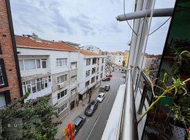 B&u Gayrimenkul'den Karacaibrahim Mahallesinde 160 M2 3+1 Daire