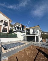 Didim Satılık Akbük'te Tam Müstakil Bahçeli Havuzlu Deniz Manzaralı 4+1 Villa