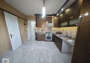 Bağbaşı Mahallesinde Kiralık 3+1 150 M2 Arakat Daire