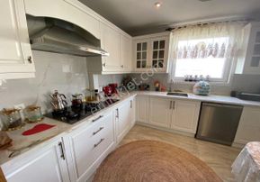 Site İçerisinde Tramvaya Yakın 4+1 Daire