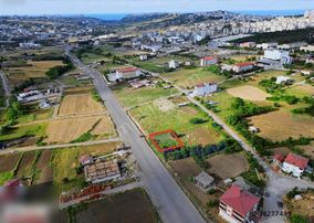 İlkadım Kıranda 762 M2 Yola Cephe Köşe Parsel Arsa