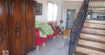 Görgün'den Kocahasanlı'da 5512m2 Deniz Manzaralı Tarla Ve Ev