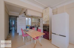 Kızıltoprak'ta Satılık 3+1 Daire