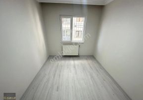 Etimesgut İstasyonda Asansörlü Ful Yapılı 115m1//3+1 Kat Konumunda Satılık Da