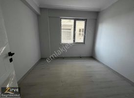 ~zirve Emlaktan 2+1 Giriş Kat Satılık Daire~