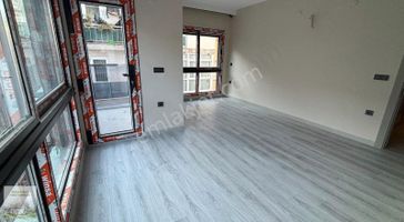 Poligonda Yeni Bina Lüx Malzemeli Asansörlü Otoparklı 2+1 Daire