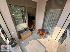 Ck'dan Şenesenevlerde Minibüs Cad. Yakın Balkonlu Sıfır 3+1