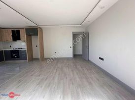Kepez Çankayada K.otoparklı Ve Havuzlu Sitede 2+1 Satılık Daire