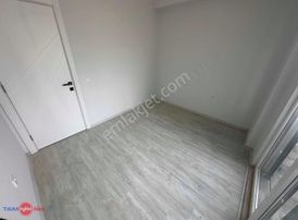 Altıntaş'da Oturmuş,iskanlı Çift Bloklu Sitede 2+1 Bahçe Katı