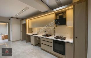 Zerdalilikte Fırsat ! 3+1 Geniş Daire -ebv Banyolu -k.otoparklı