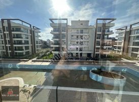 Siteiçinde Ayrı Mutfaklı Katta 2+1 Satılık Daire