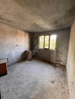 Arsa Parasına Bahçeli Müstakil 2 Katlı Bina Araç Takası Olur