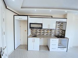 Emlak Center'dan İstasyon Civ 2+1 Önü Açık Geniş,masrafsız Daire