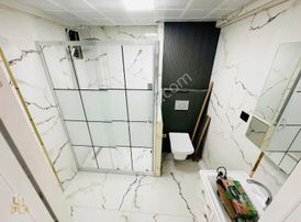 Etlik'den Mükemmel Lokasyon'da Ara Kat Ultra Lüks Fırsat Daire !