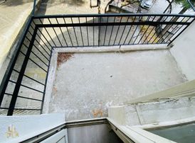 Etlik 'den Mükemmel Lokasyon 1.kat Konumun'da Fırsat Daire !!!!!