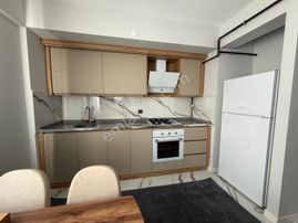 Ali Bey Konutlarında Eşyalı -- Ara Kat Satılık -- Burcu Emlak