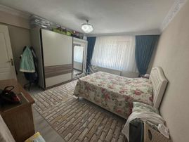 Eski Yüzevler Kıraathanesi Mevkii 1. Kat Sıcaksulu 3+1 135m2