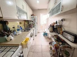 Kozyatağı Prestijli Sitede Güvenli Geniş Balkon Geniş Arsa Bakımlı Daire