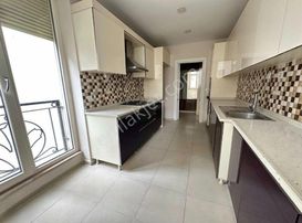 Boş... Satılık Erenköyde 3+1 140m2 Ebeveyn Banyolu Kat Mülkiyet Tapulu