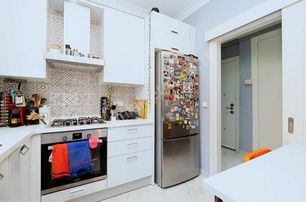 Boş... Erenköy De Balkon Ebeveyn Banyo Kat Mülkiyet Tapulu Genç Bina 3+1 Daire