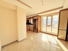 Bölgenin Fırsatı !!! Sıfır 2+1e. Banyolu Y.giriş Kaçırılmayacak Fırsat Dairesi !!!