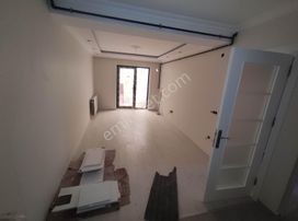 Gürsel Mahallesi'nde Bahçeli 2+1 Satılık Daire Tapu Masrafı Yok