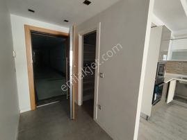 Yeni Valilik Civarı Bulvar Üzeri 7/24 Güvenlikli 2+1 155m2 Lüks Daire