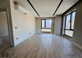 Beylikdüzü Merkezde Metrobüsün Dibinde Satılık 1+1 Sıfır Daire